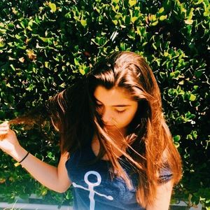 Meet your Posher, Lorena